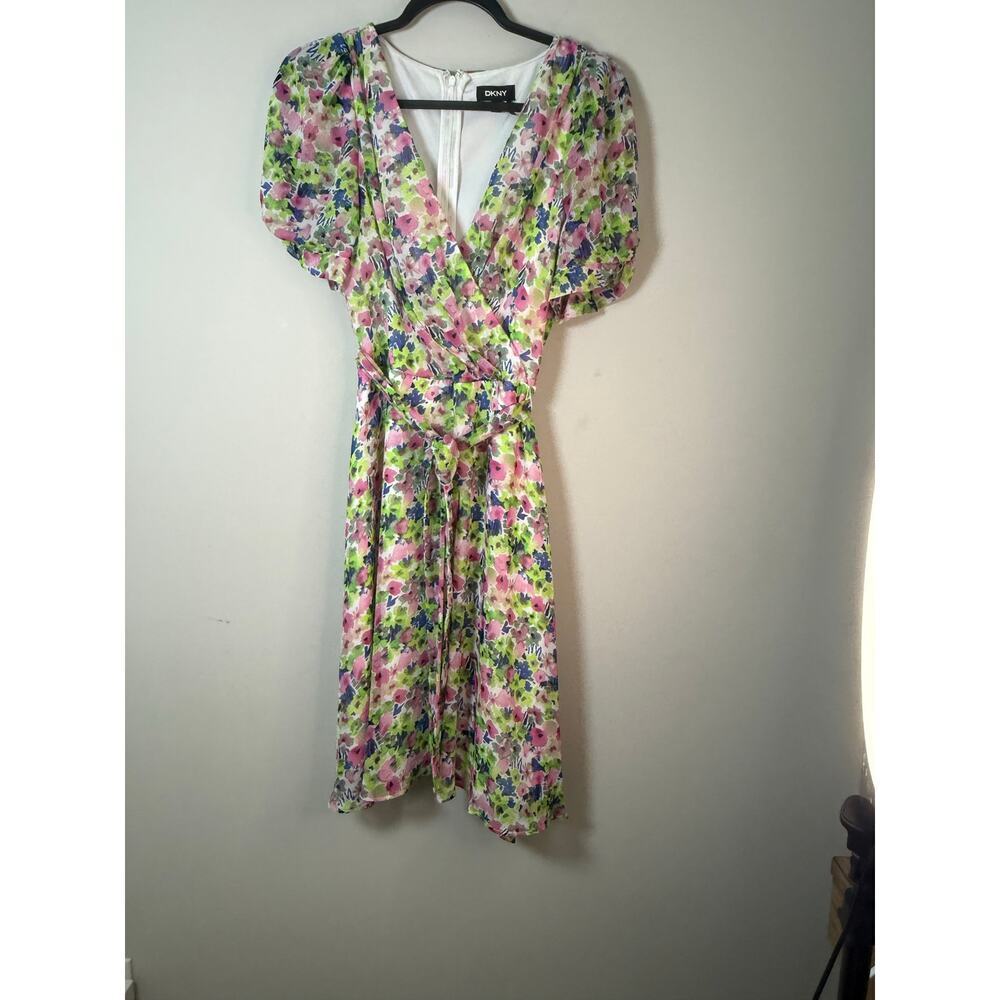 DKNY fully lined floral dress perfect for‎ Easter size 12